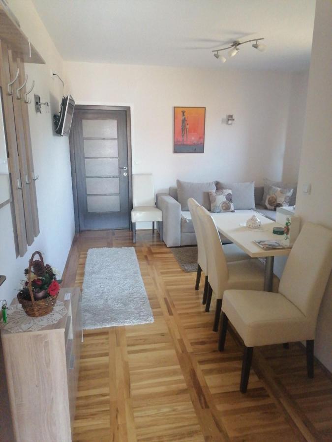 Apartmani Tarsko Sunce Kaludjerske Bare Exteriér fotografie