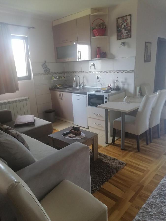 Apartmani Tarsko Sunce Kaludjerske Bare Exteriér fotografie