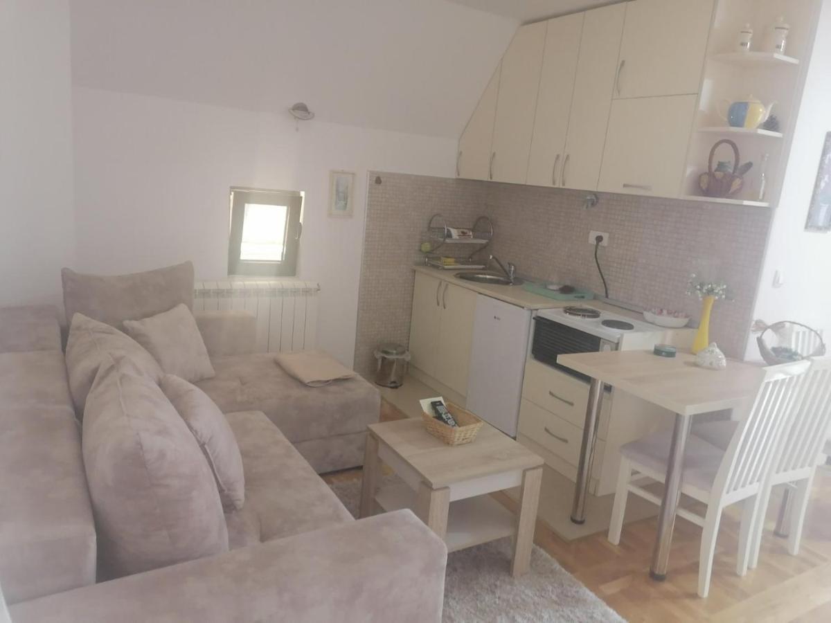 Apartmani Tarsko Sunce Kaludjerske Bare Exteriér fotografie